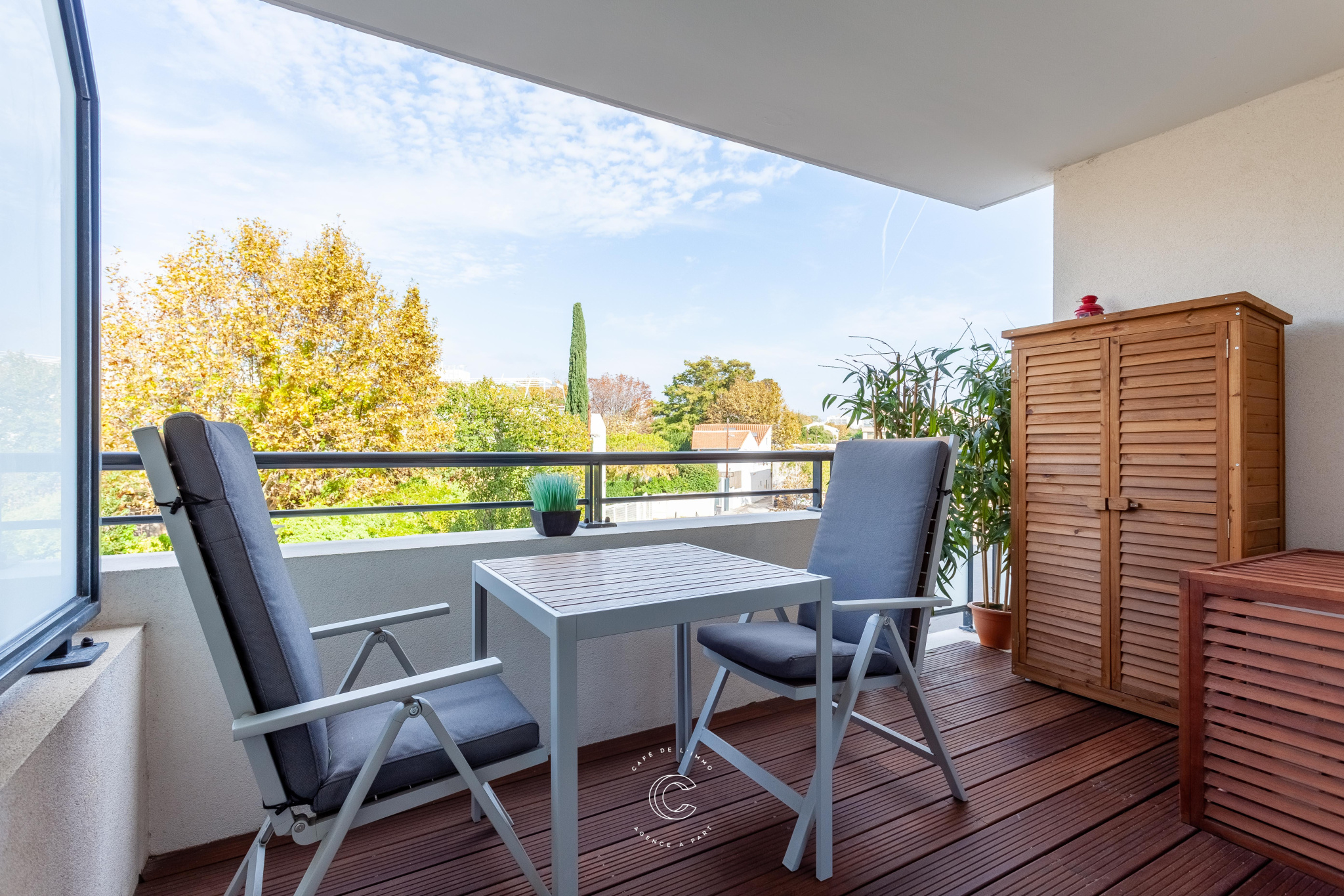 TYPE 2 PRADO PLAGES - BALCON ET STATIONNEMENT