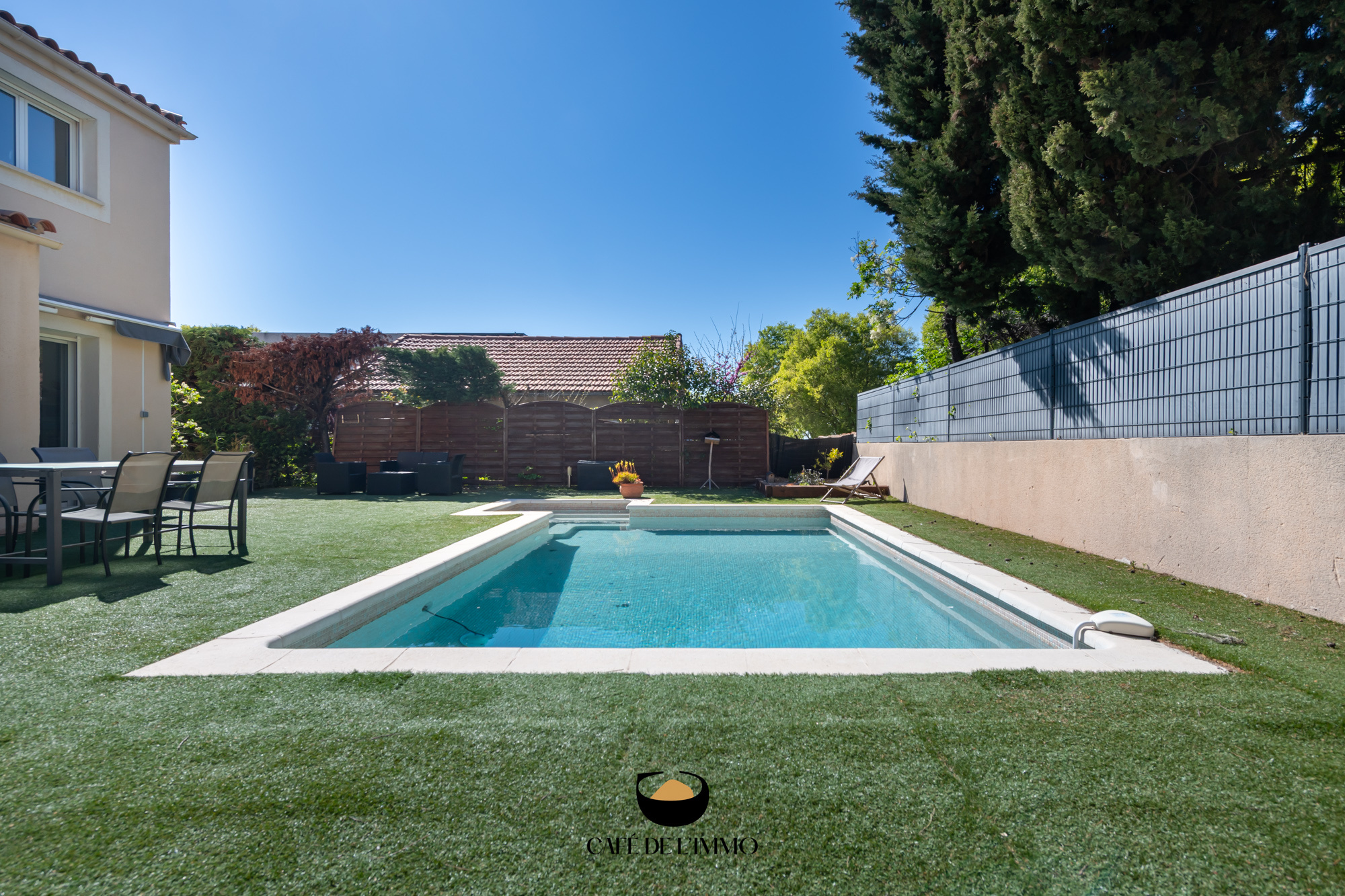 JARDIN AVEC PISCINE À BOIS-LUZY