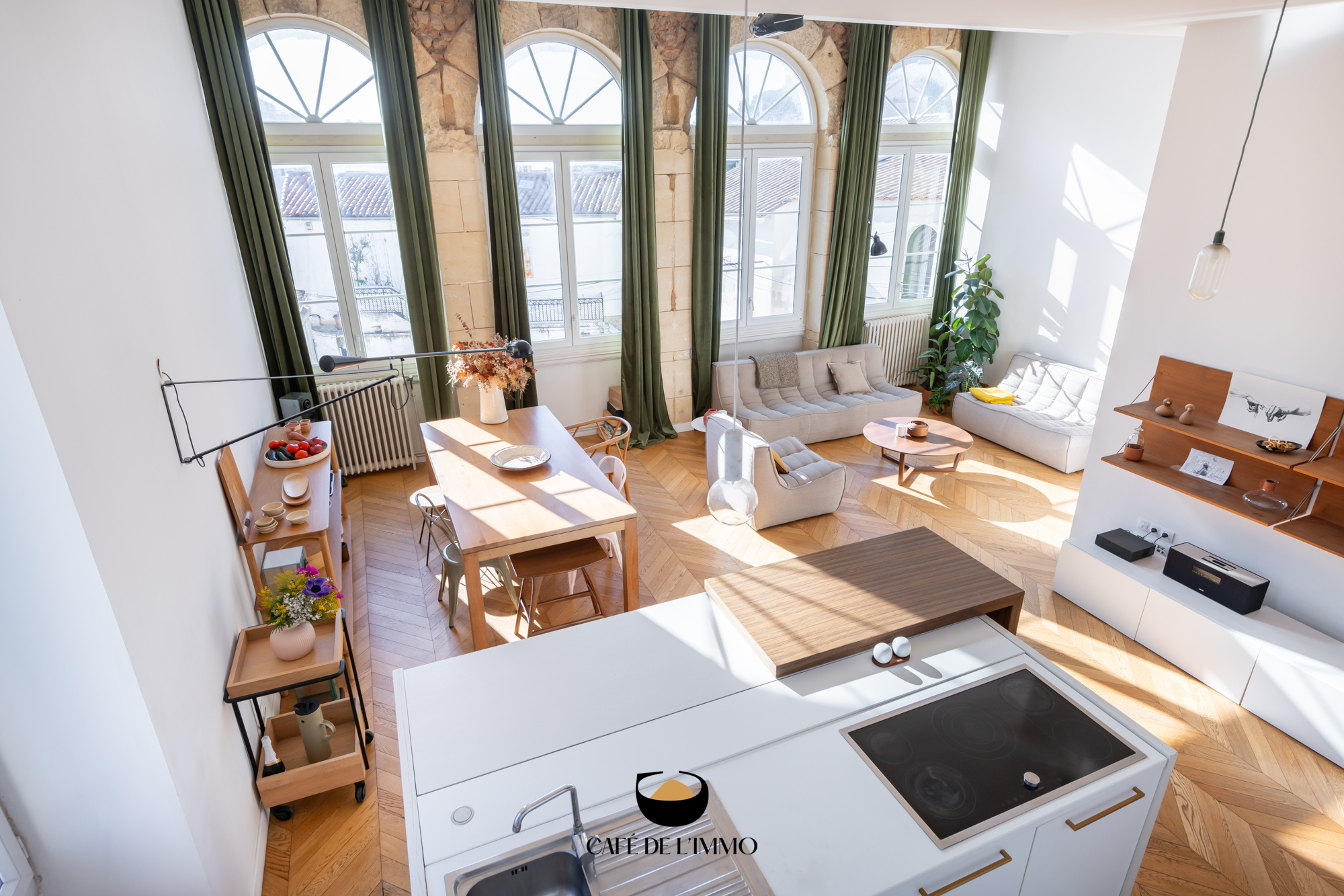 AUTHENTICITÉ ET LUMIÈRE AU ROUCAS