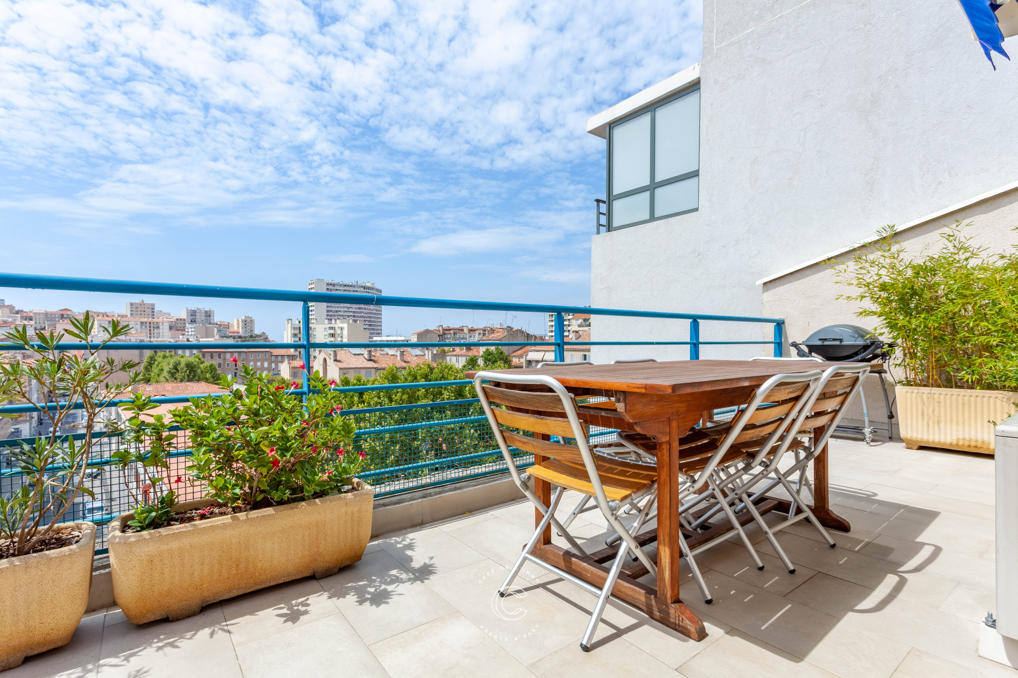 T3 EN DUPLEX 66M2,DERNIER ETAGE,TERRASSE 20M2,7ÈME