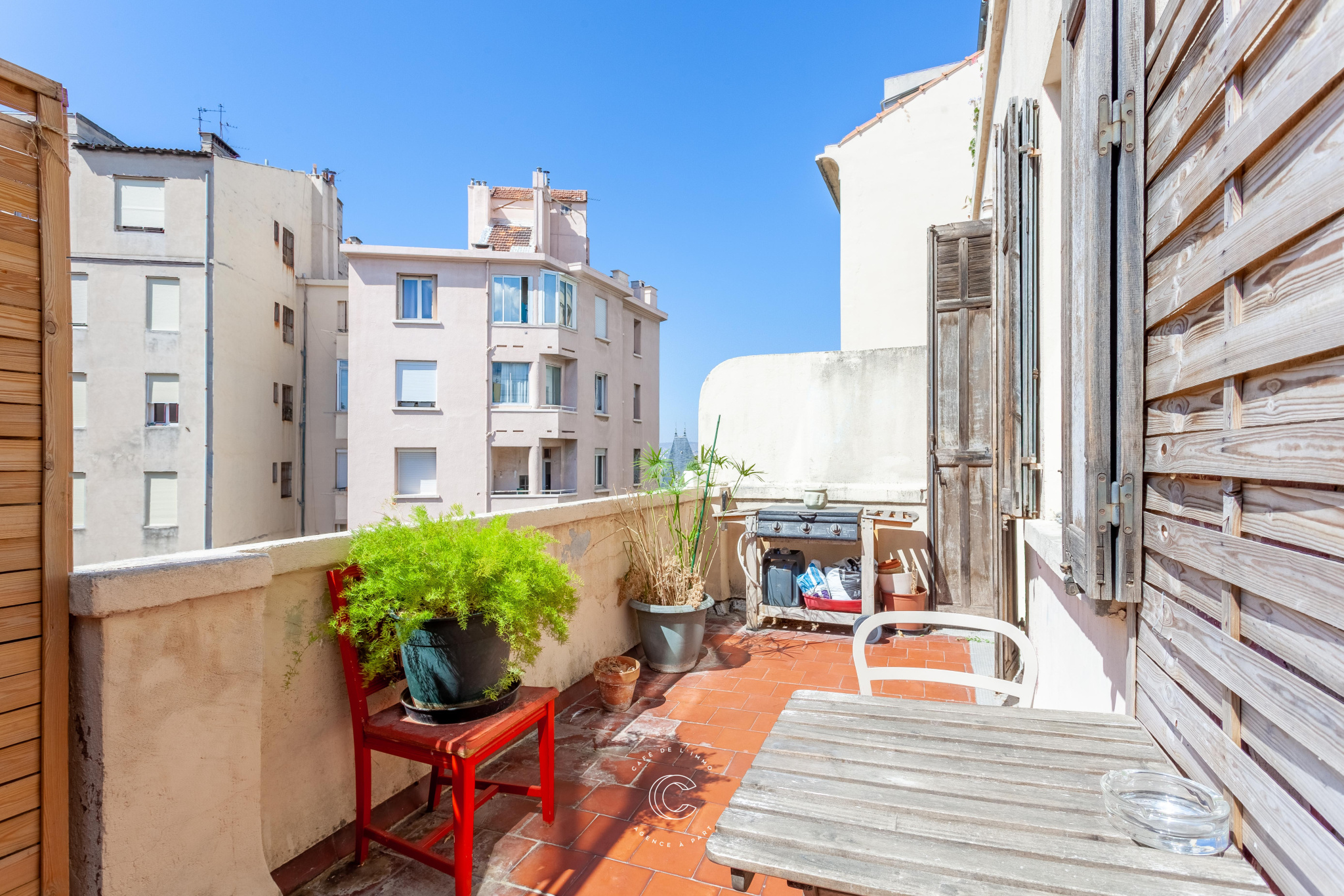 TYPE 2 AVEC TERRASSE DE 20M2