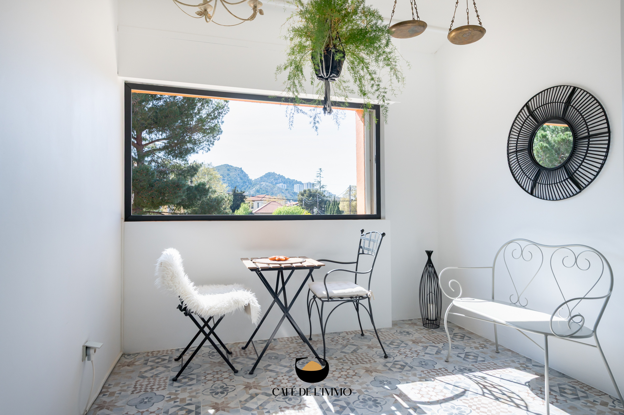 UN DUPLEX À SORMIOU