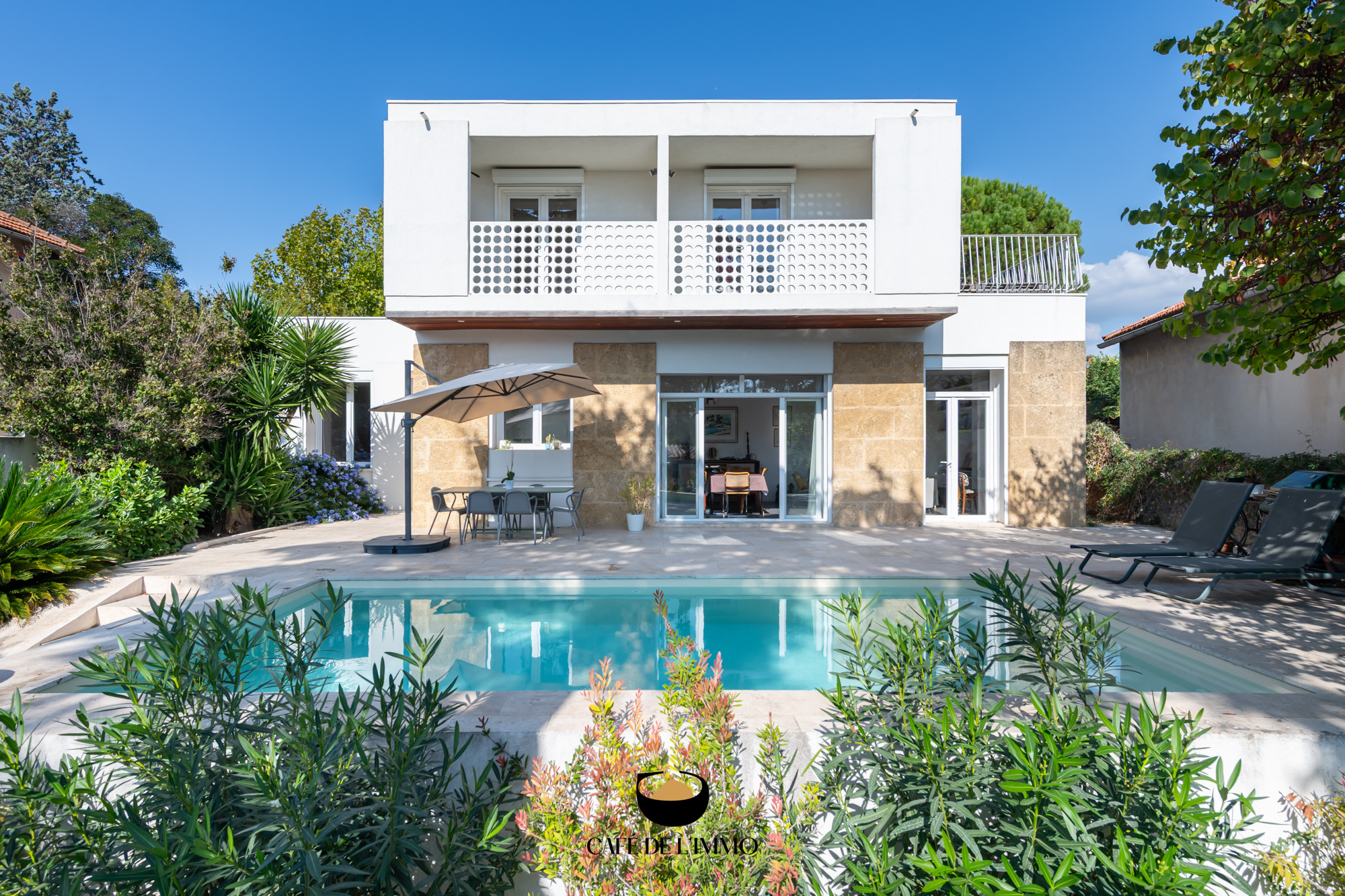 SAINT BARNABÉ - MAISON DE CARACTÈRE & ART DE VIVRE