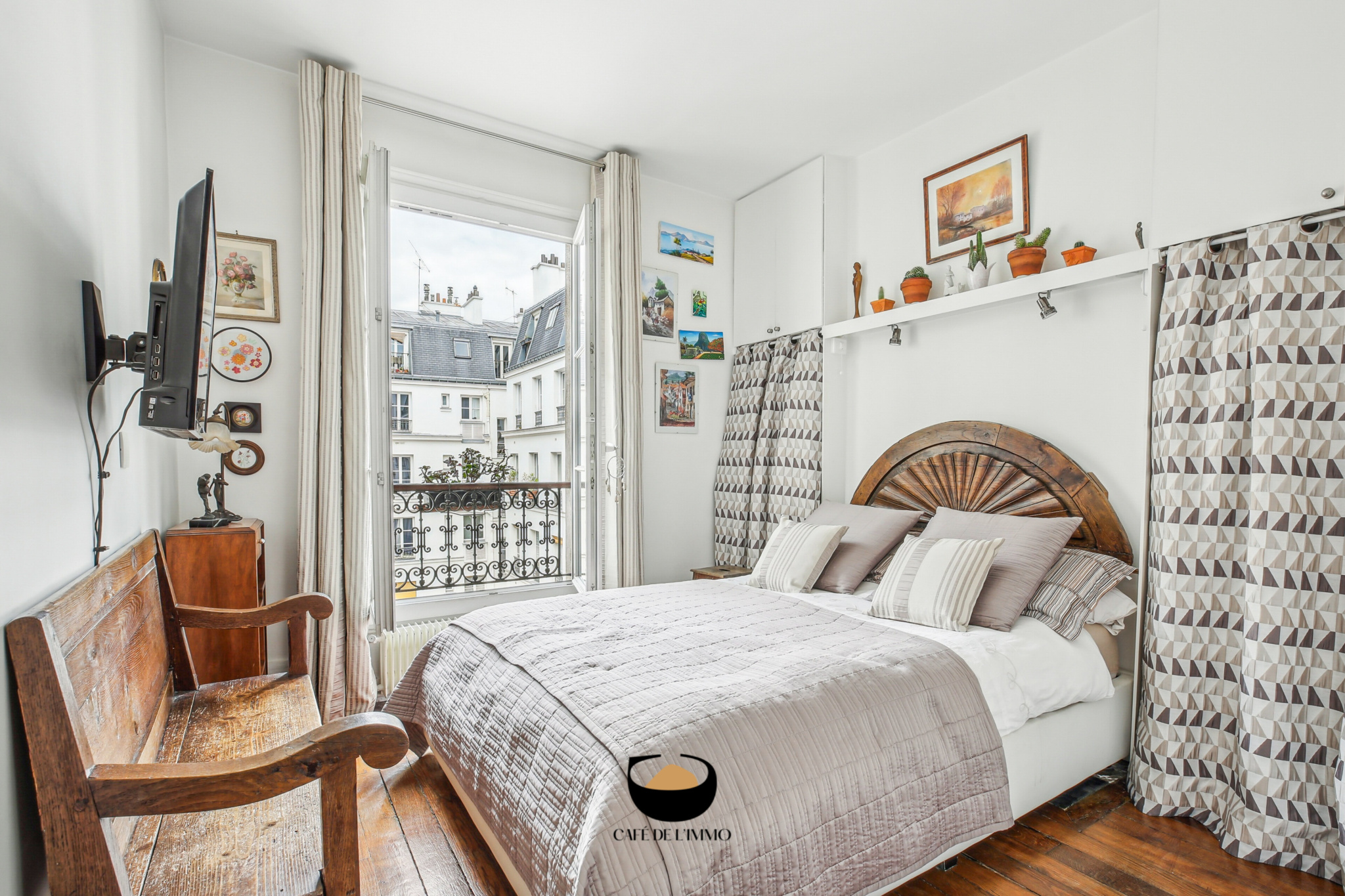 PARIS 10ÈME - 78M2 DANS BEL ANCIEN