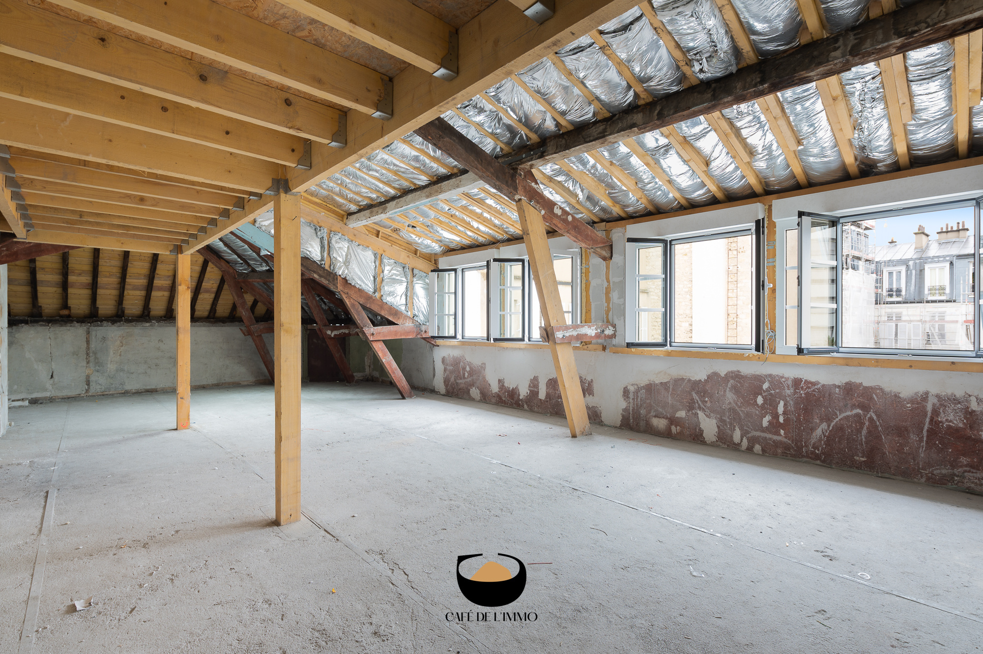 PARIS 11ÈME - RARE! PLATEAU À RÉNOVER